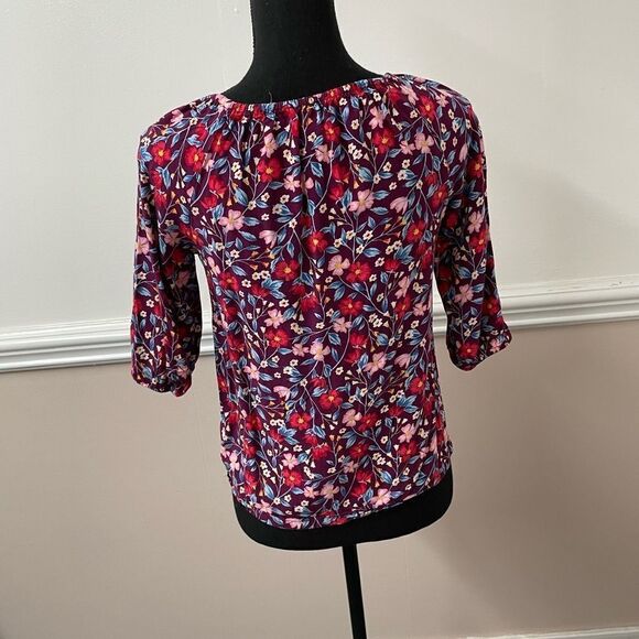 Old Navy Floral Blouse - Picture 2 of 3